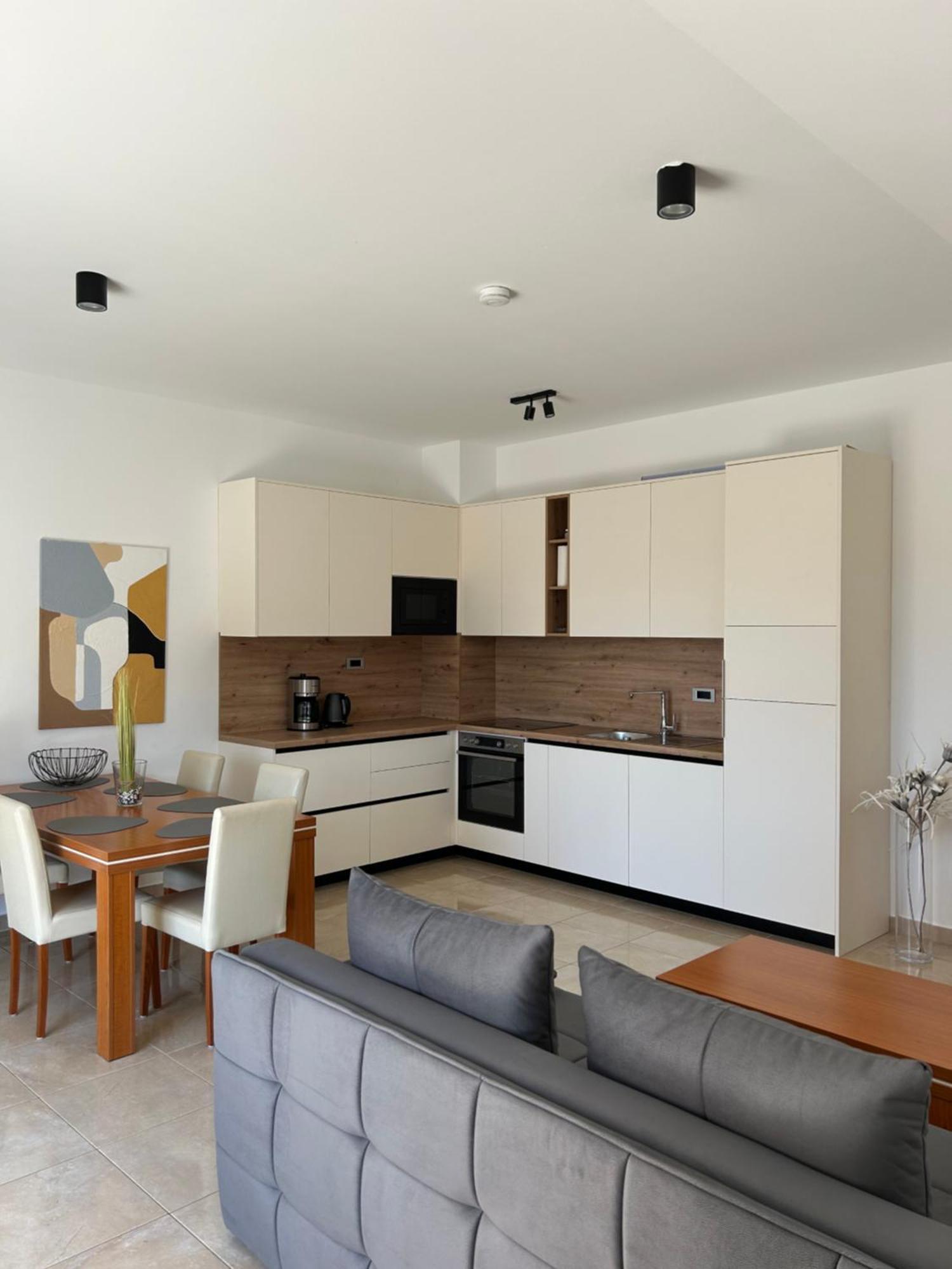 Apartments L&D ビオグラード・ナ・モル エクステリア 写真